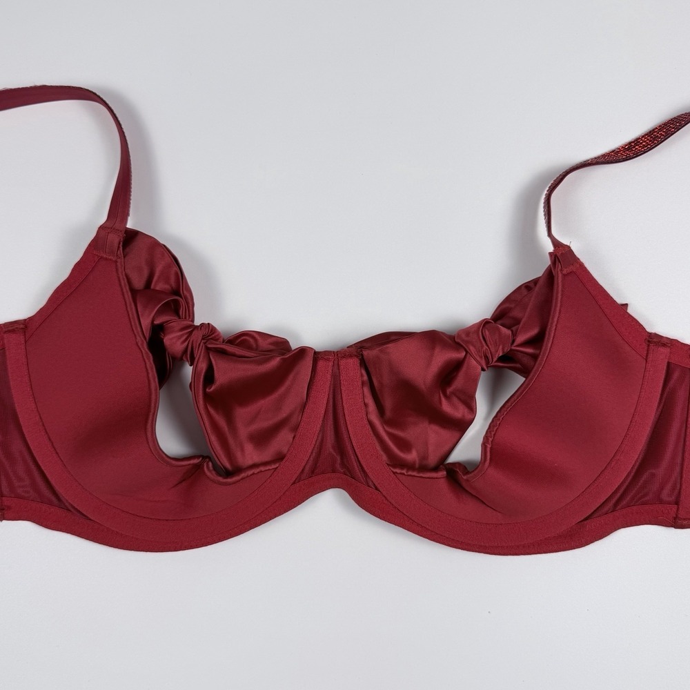 Victoria's Secret Dream Angels Satin Peekaboo Bow Balconette Red Bra Size S-DD - Picture 5 of 5